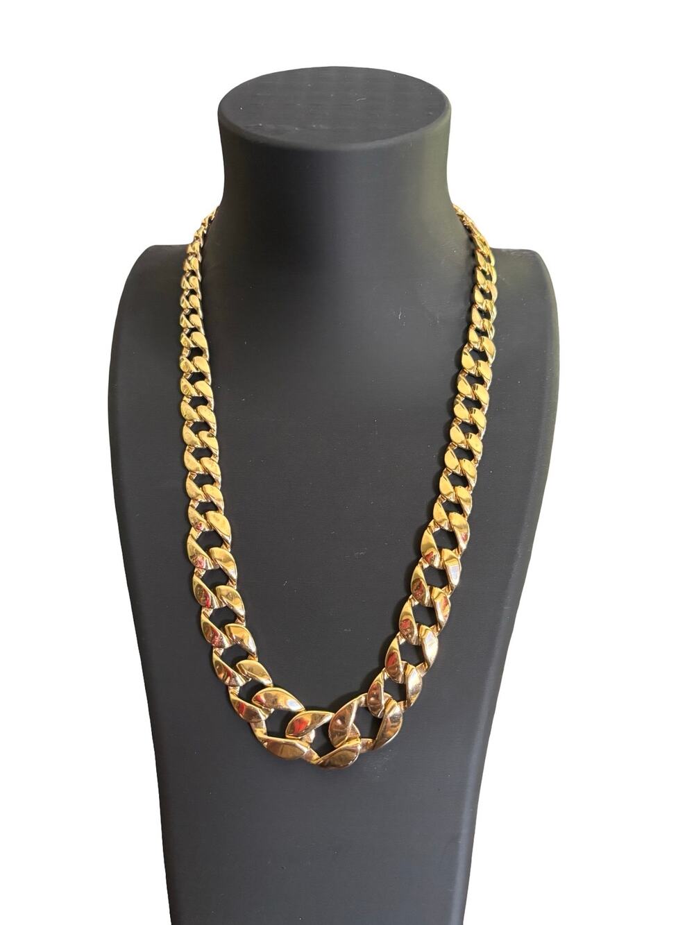 Vintage Gold Tone Monet Chain Necklace